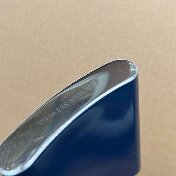 Stainless Steel Flask 8 Oz - Picture 3 of 8